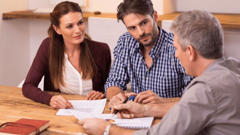 Speaking with a wealth advisor